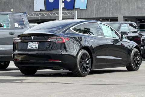 More photos of 2018 Tesla Model 3 Long Range at Mossy Toyota, CA