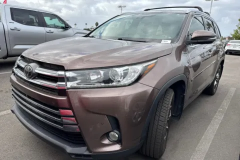 Photos of 2017 Toyota Highlander Limited for sale in San Diego, CA at Mossy Toyota