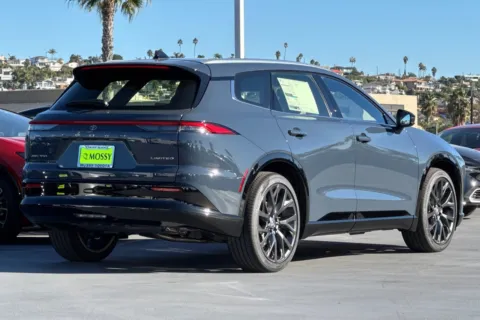 More photos of 2025 Toyota Crown Signia Limited at Mossy Toyota, CA