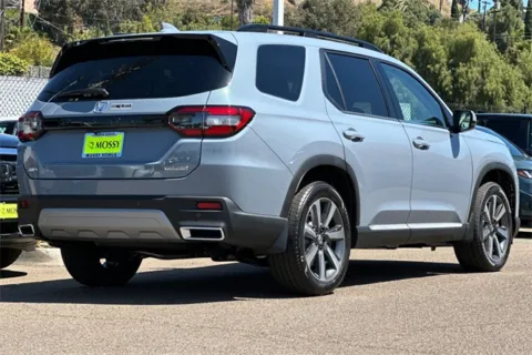 More photos of 2025 Honda Pilot Touring at Mossy Honda, CA