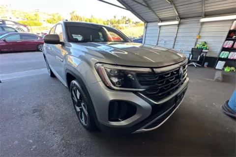 Photos of 2024 Volkswagen Atlas Cross Sport 2.0T SE w/Technology for sale in Lemon Grove, CA at Mossy Honda