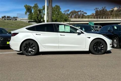 More photos of 2022 Tesla Model 3 at Mossy Honda, CA