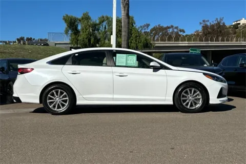 More photos of 2019 Hyundai Sonata SE at Mossy Honda, CA