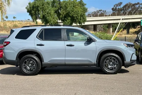 More photos of 2025 Honda Pilot TrailSport at Mossy Honda, CA