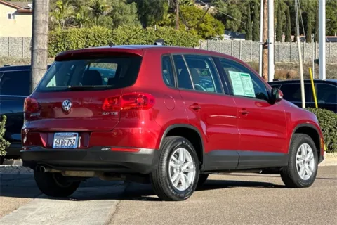 More photos of 2012 Volkswagen Tiguan S at Mossy Honda, CA