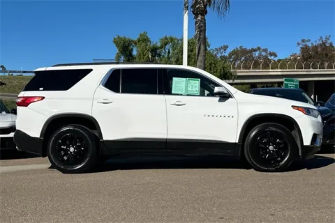 More photos of 2021 Chevrolet Traverse LT at Mossy Honda, CA