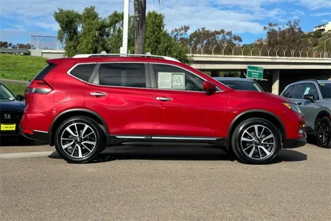 More photos of 2017 Nissan Rogue SL at Mossy Honda, CA