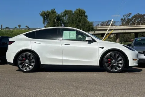 More photos of 2021 Tesla Model Y Performance at Mossy Honda, CA