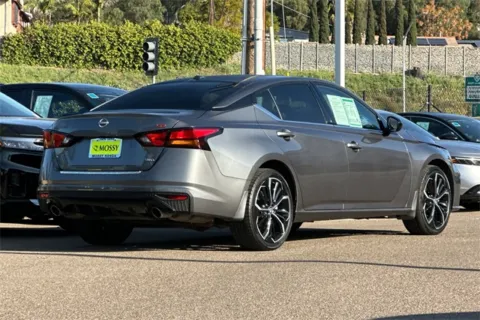 More photos of 2023 Nissan Altima 2.5 SR at Mossy Honda, CA