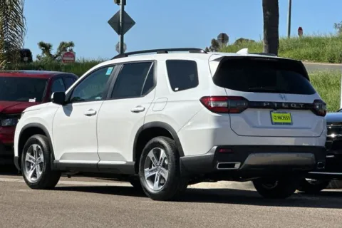 More photos of 2026 Honda Pilot EX-L at Mossy Honda, CA
