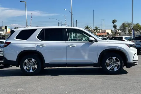 Another view of 2025 Honda Pilot EX-L for sale in Lemon Grove, CA at Mossy Honda