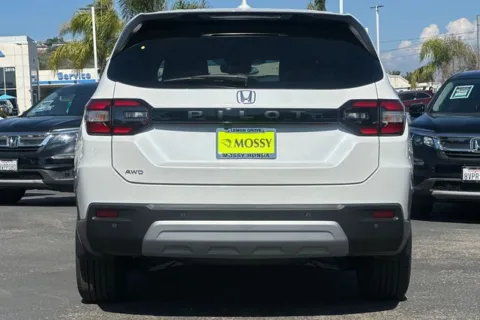 More photos of 2025 Honda Pilot EX-L at Mossy Honda, CA