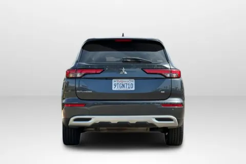 More photos of 2024 Mitsubishi Outlander SE at Mossy Honda, CA