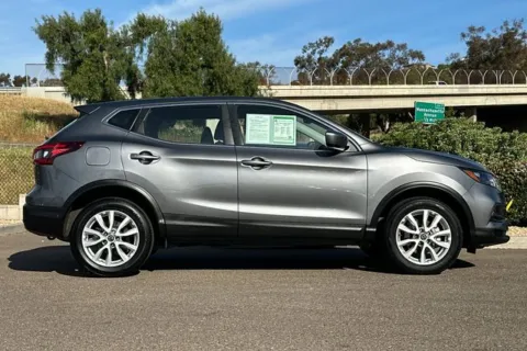 More photos of 2021 Nissan Rogue Sport S at Mossy Honda, CA