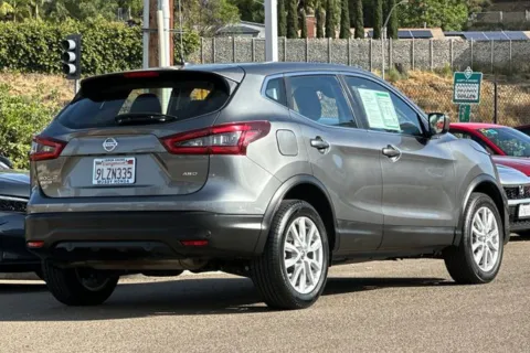 More photos of 2021 Nissan Rogue Sport S at Mossy Honda, CA