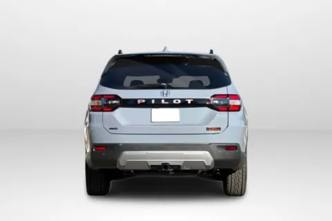 More photos of 2026 Honda Pilot TrailSport at Mossy Honda, CA