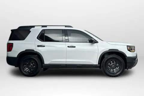 More photos of 2026 Honda Passport TrailSport Elite Blackout at Mossy Honda, CA