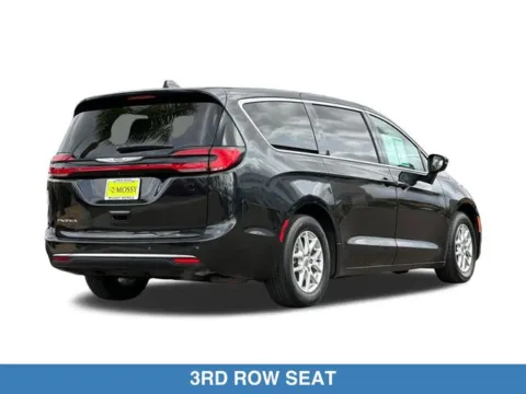 More photos of 2023 Chrysler Pacifica Touring L at Mossy Honda, CA