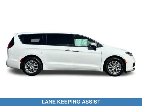 More photos of 2023 Chrysler Pacifica Touring L at Mossy Honda, CA