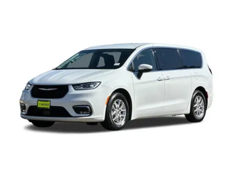 White 2023 Chrysler Pacifica Touring L for sale in Lemon Grove, CA