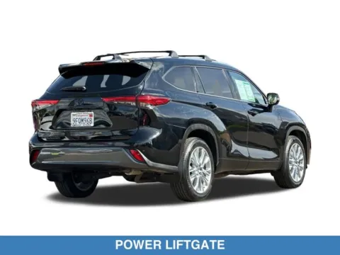 More photos of 2023 Toyota Highlander Hybrid Limited at Mossy Honda, CA