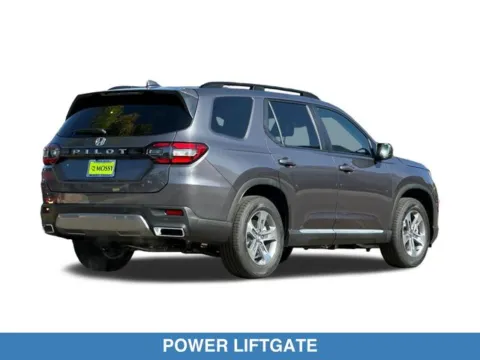 More photos of 2026 Honda Pilot EX-L at Mossy Honda, CA