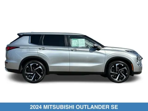 More photos of 2024 Mitsubishi Outlander SE at Mossy Honda, CA