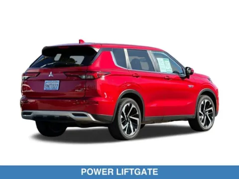 More photos of 2024 Mitsubishi Outlander PHEV SE at Mossy Honda, CA