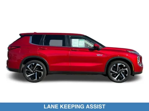 More photos of 2024 Mitsubishi Outlander PHEV SE at Mossy Honda, CA
