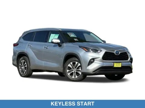 Photos of 2022 Toyota Highlander Hybrid XLE for sale in Lemon Grove, CA at Mossy Honda