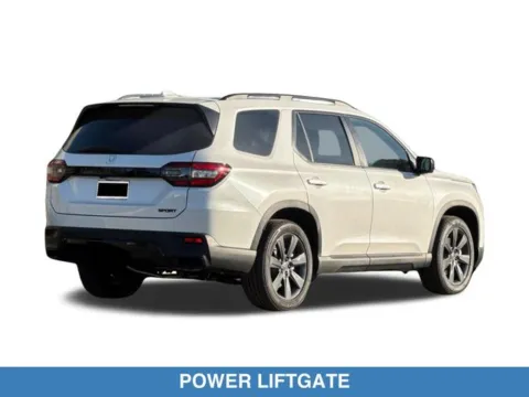 More photos of 2026 Honda Pilot Sport at Mossy Honda, CA