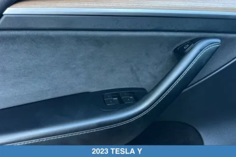 More photos of 2023 Tesla Model Y Long Range at Mossy Honda, CA