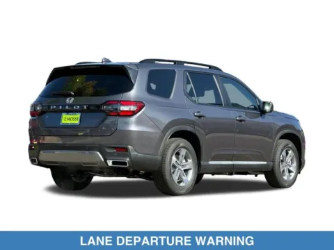 More photos of 2026 Honda Pilot EX-L at Mossy Honda, CA