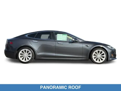 More photos of 2018 Tesla Model S 75D at Mossy Honda, CA