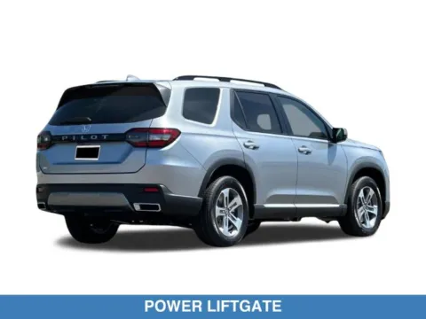 More photos of 2026 Honda Pilot EX-L at Mossy Honda, CA