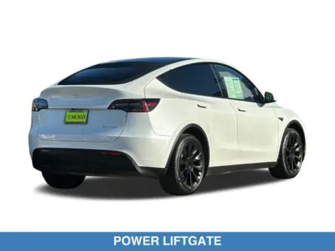 More photos of 2023 Tesla Model Y Long Range at Mossy Honda, CA