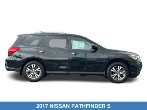 More photos of 2017 Nissan Pathfinder S at Mossy Honda, CA