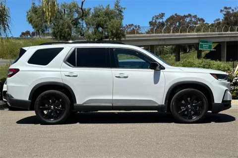 More photos of 2025 Honda Pilot Black Edition at Mossy Honda, CA