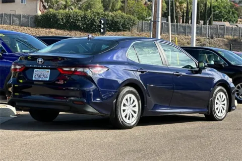 More photos of 2022 Toyota Camry Hybrid LE at Mossy Honda, CA