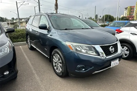 Photos of 2014 Nissan Pathfinder Hybrid SV for sale in Lemon Grove, CA at Mossy Honda