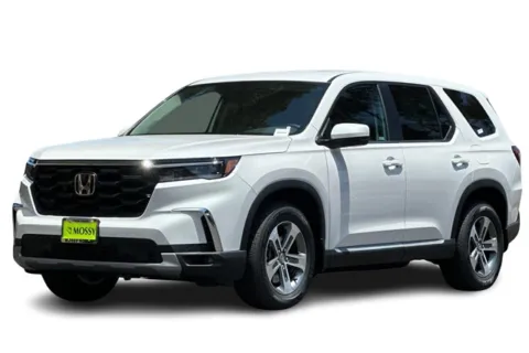 Photos of 2025 Honda Pilot EX-L for sale in Lemon Grove, CA at Mossy Honda