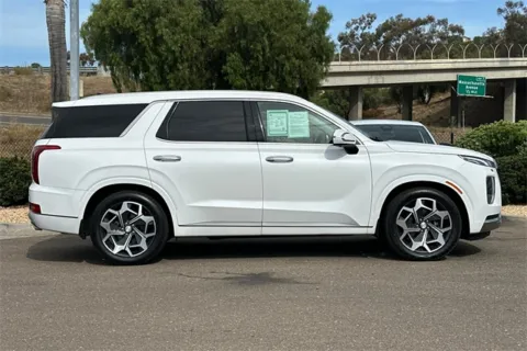 More photos of 2022 Hyundai Palisade Calligraphy at Mossy Honda, CA