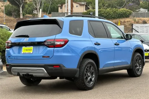 More photos of 2025 Honda Pilot TrailSport at Mossy Honda, CA