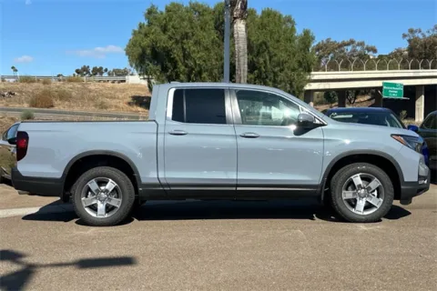 More photos of 2025 Honda Ridgeline RTL at Mossy Honda, CA