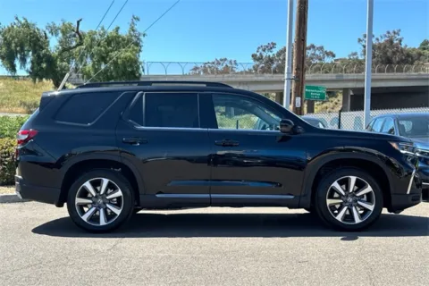More photos of 2025 Honda Pilot Elite at Mossy Honda, CA