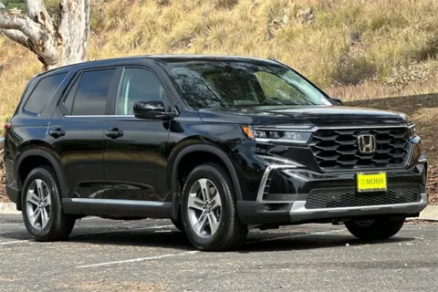 Another view of 2025 Honda Pilot EX-L for sale in Lemon Grove, CA at Mossy Honda