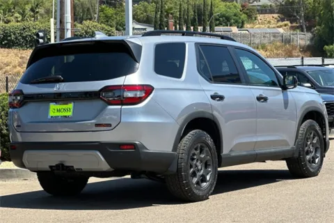 More photos of 2025 Honda Pilot TrailSport at Mossy Honda, CA