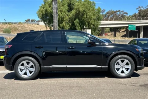 More photos of 2025 Honda Prologue EX at Mossy Honda, CA