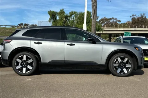 More photos of 2025 Honda Prologue Elite at Mossy Honda, CA