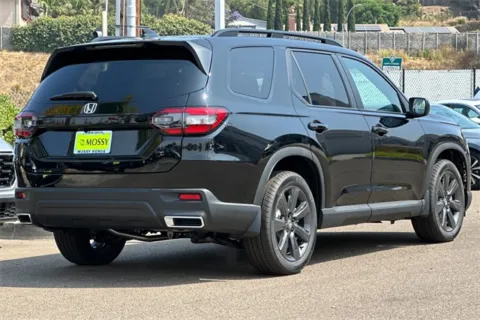 More photos of 2025 Honda Pilot Sport at Mossy Honda, CA